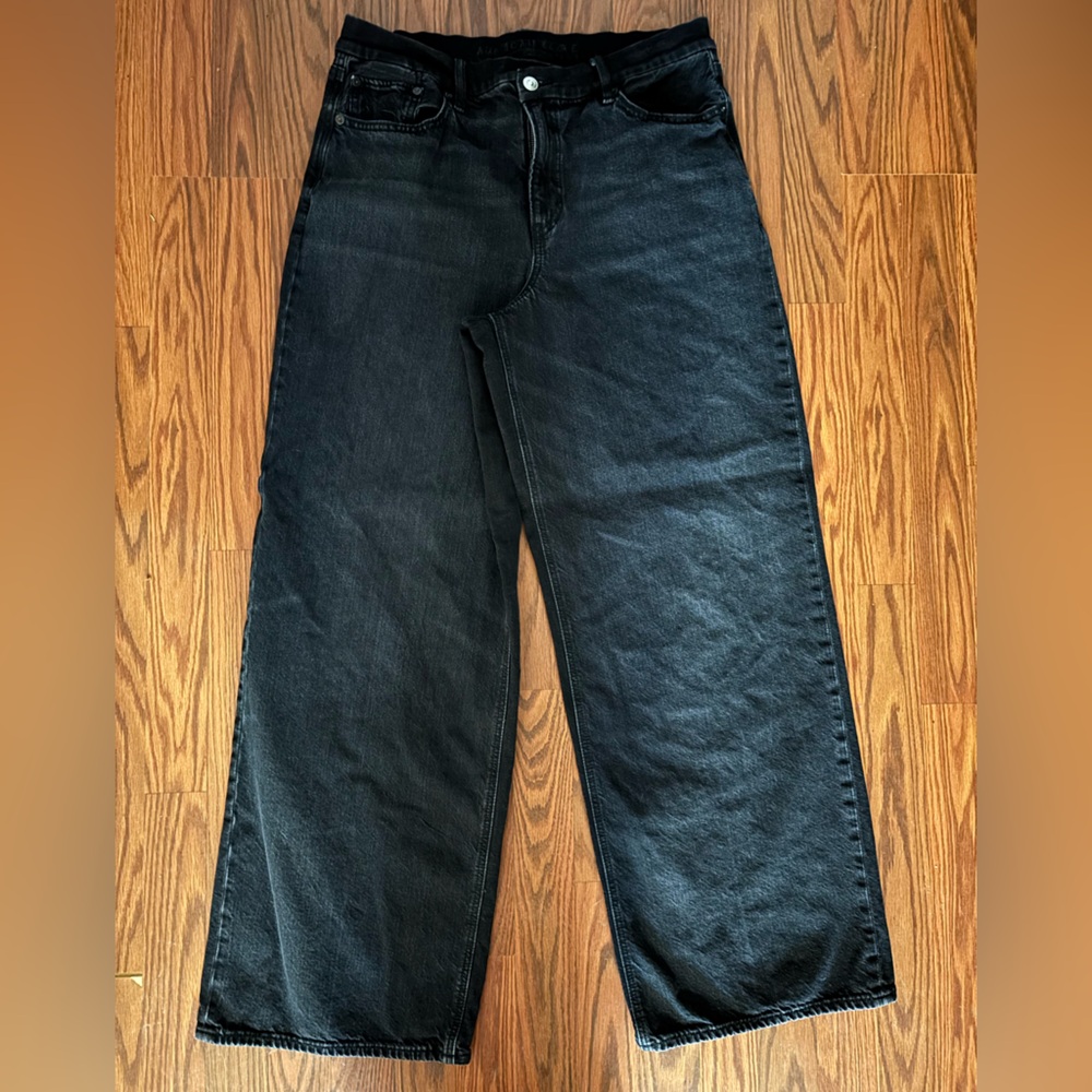 AE Strigid Curvy Super High Waisted Baggy Straight Jeans